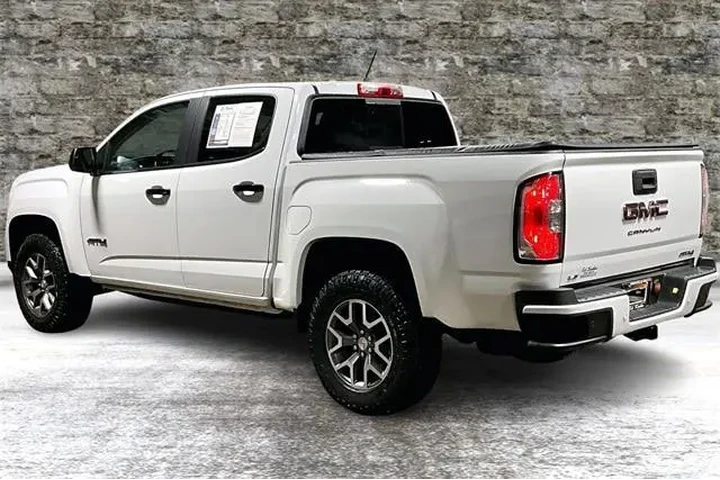 $34995 : GMC Canyon 2022 4x4 AT4 4dr image 4