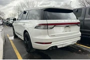 $29995 : Lincoln Aviator 2021 AWD Res thumbnail