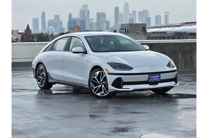 $28295 : Hyundai IONIQ 6 2023 SEL 4dr image 2