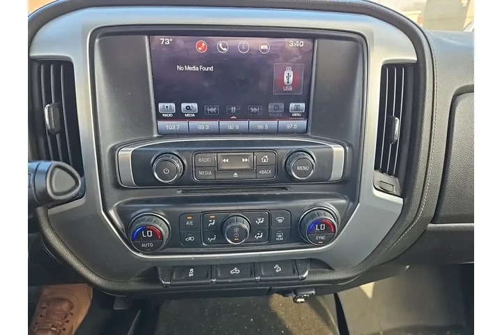 $24983 : GMC Sierra 1500 2016 4x4 SLE image 4