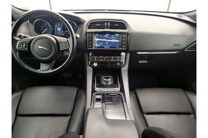 $19998 : Jaguar F-PACE 2018 AWD 30t P image 9