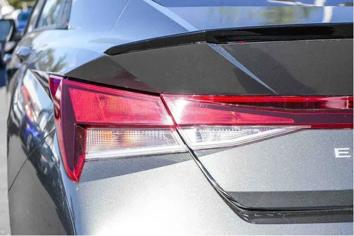 $21000 : Hyundai ELANTRA 2025 SEL Spo image 10