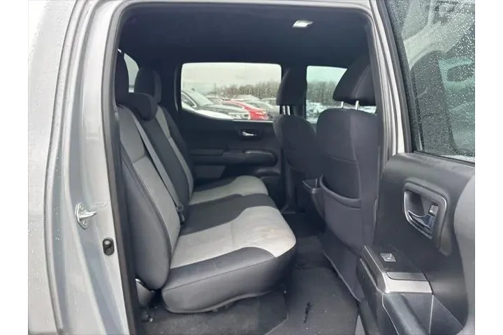 $31600 : Toyota Tacoma 2021 4x2 TRD S image 8