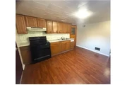 $600 : Rental property with 1 bedro thumbnail