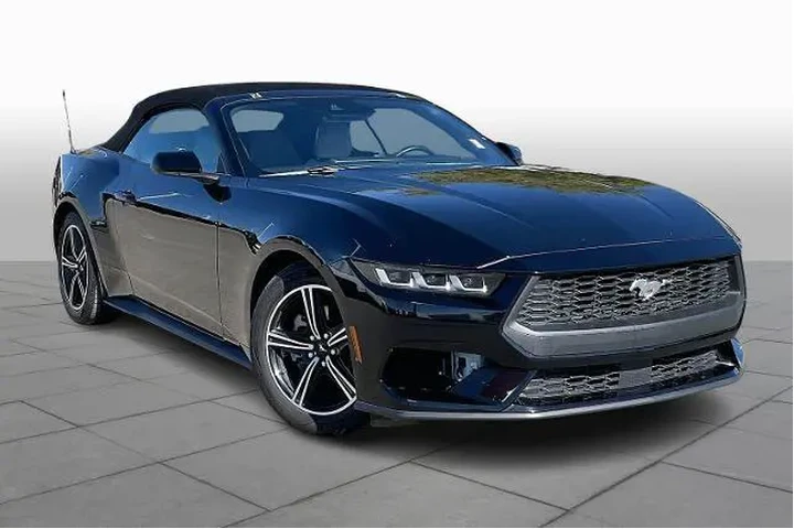 $30938 : Ford Mustang 2024 EcoBoost 2 image 2