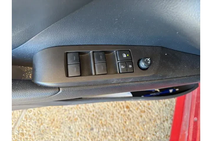 $21753 : Toyota Camry 2023 LE 4dr Sed image 5