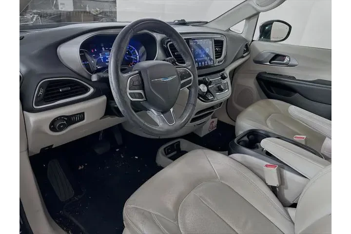 $22525 : Chrysler Pacifica Hybrid 201 image 4