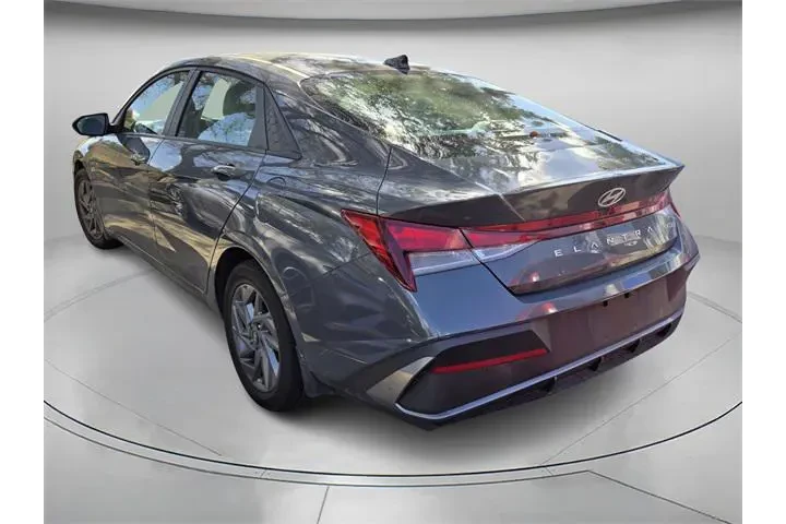 $16995 : Hyundai ELANTRA 2024 SEL 4dr image 5