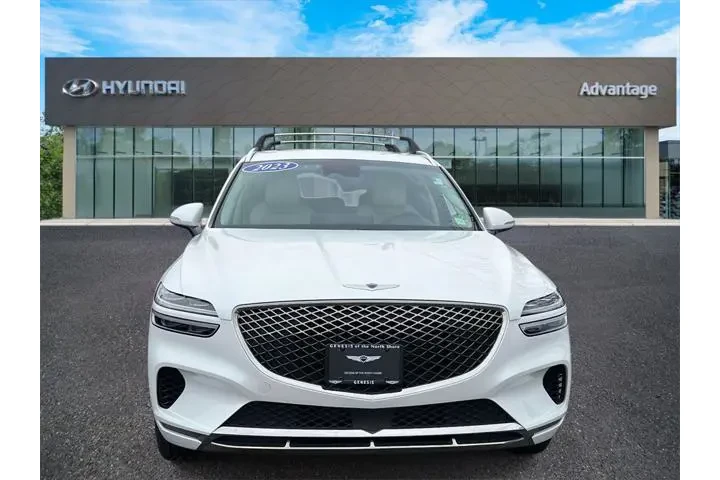 $33930 : Genesis GV70 2023 AWD 2.5T S image 2