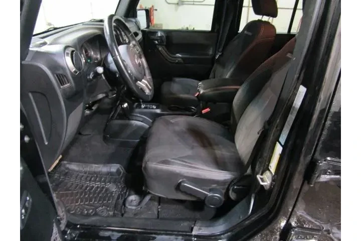 $17950 : Jeep Wrangler JK Unlimited 2 image 10