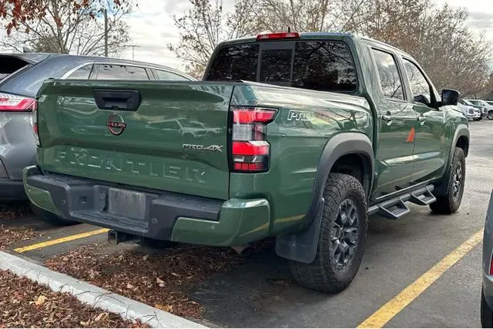 $27995 : Nissan Frontier 2022 4x4 PRO image 2