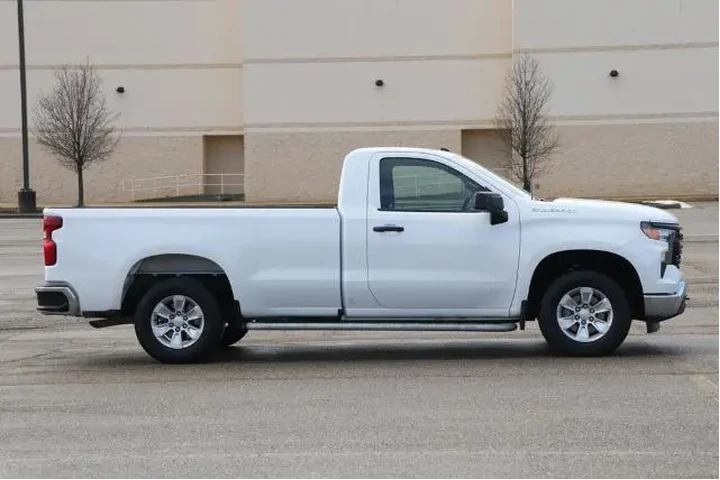 $27950 : Chevrolet Silverado 1500 202 image 8