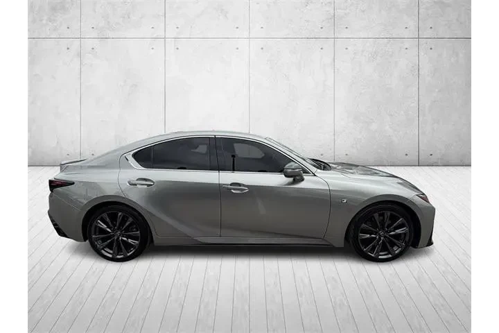 $39985 : Lexus IS 350 2023 F SPORT 4d image 4