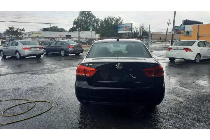 $5995 : 2015 Passat image 2