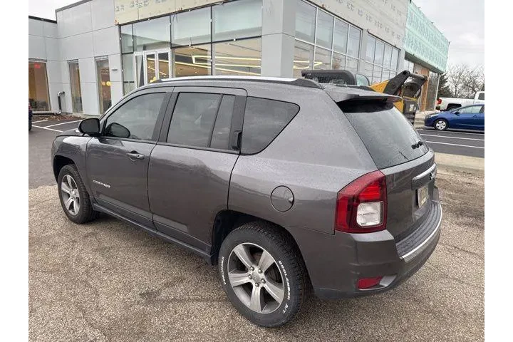 $7000 : Jeep Compass 2017 Latitude 4 image 4