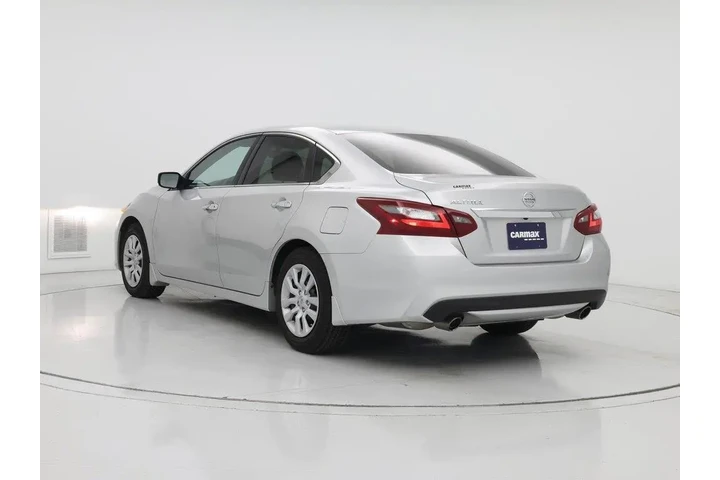 $16998 : Nissan Altima 2018 2.5 S 4dr image 2