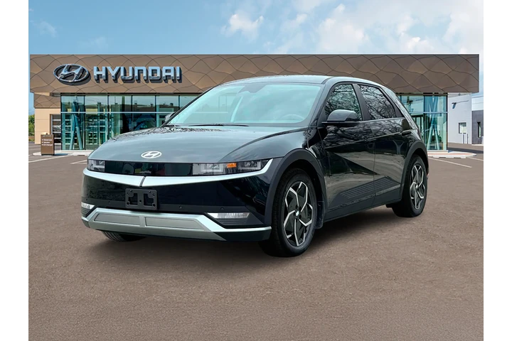 $27990 : Hyundai IONIQ 5 2024 AWD SEL image 1