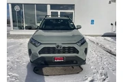 $29991 : Toyota RAV4 2023 AWD XLE 4dr thumbnail