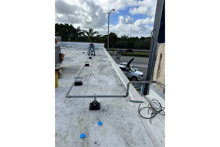 Busco empleo en plomería. image 5