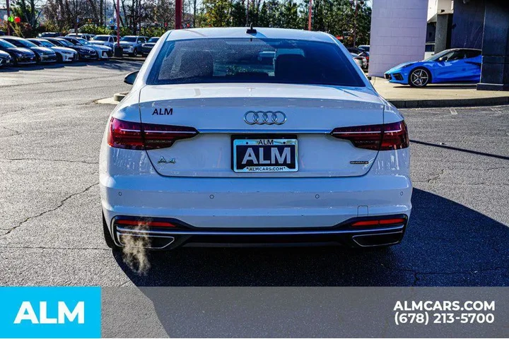 $24920 : Audi A4 2023 AWD quattro S l image 9
