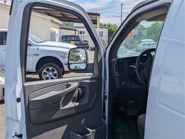 $19999 : 2015 GMC Savana Cargo Van image 8