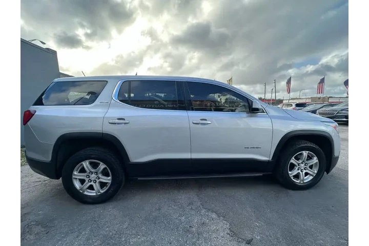 $10850 : 2018 GMC Acadia SLE-1 image 8