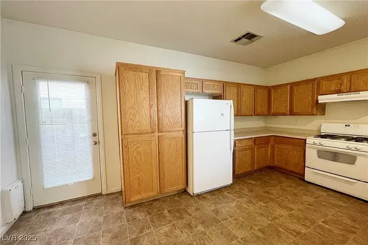 $1250 : Hogar perfecto en Las Vegas image 4