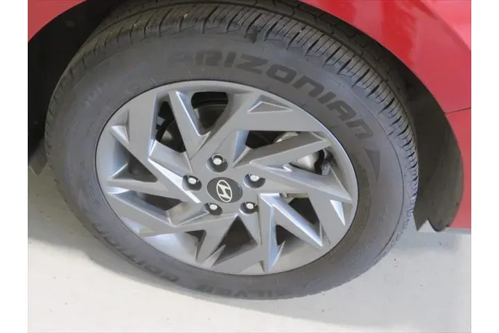 $18188 : Hyundai ELANTRA 2024 SEL 4dr image 9