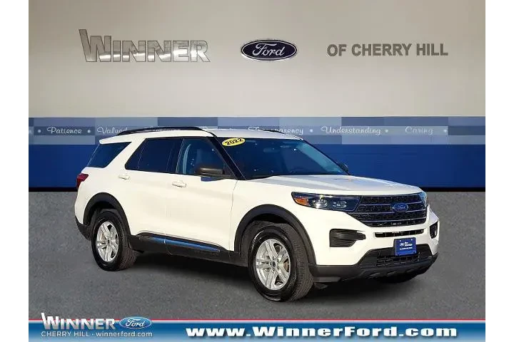 $28749 : Ford Explorer 2022 AWD XLT 4 image 1