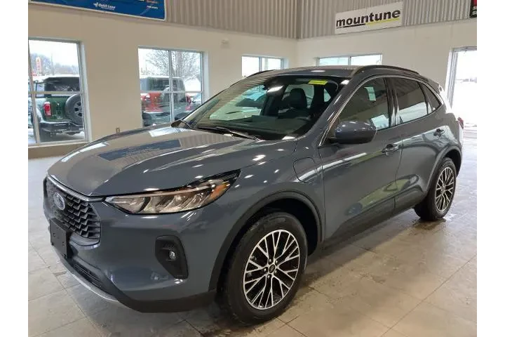 $22995 : Ford Escape Plug-In Hybrid 2 image 1
