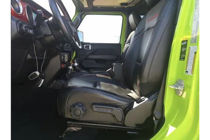 $37700 : Jeep Wrangler Unlimited 2021 image 5