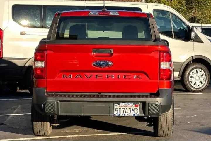 $25402 : Ford Maverick 2022 XLT 4dr S image 8