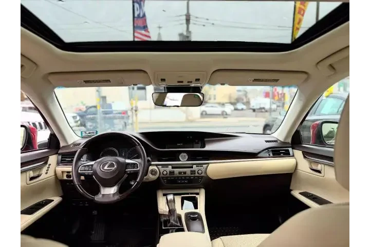 2017 LEXUS ES2017 LEXUS ES image 5