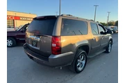 $7980 : 2012 Suburban 4WD 4dr 1500 LT thumbnail
