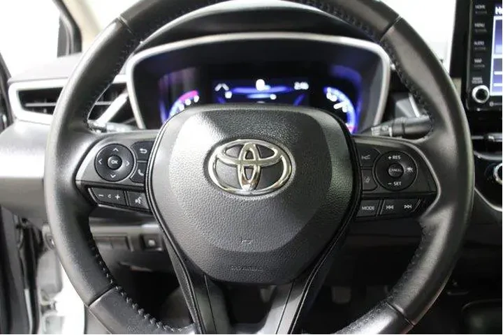 $24998 : Toyota Corolla Hybrid 2022 L image 9