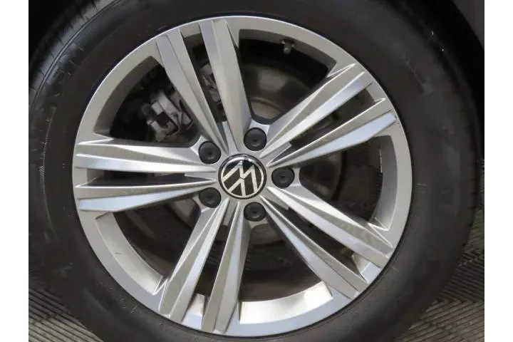 $19783 : Volkswagen Jetta 2024 SE 4dr image 9