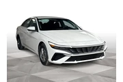 $26262 : Hyundai ELANTRA 2026 SE 4dr thumbnail