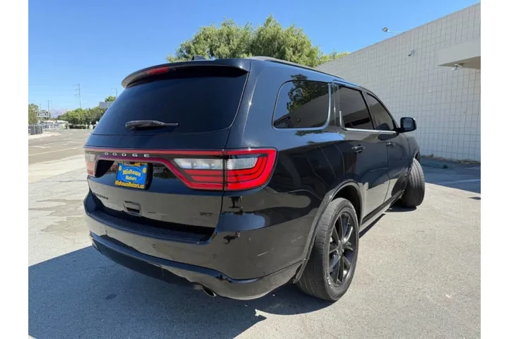 2017 Durango GT image 6