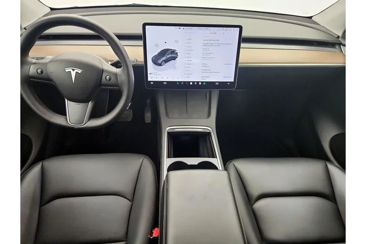 $33998 : Tesla Model Y 2023 AWD Long image 9