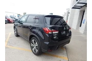 $22774 : Mitsubishi Outlander Sport 2 thumbnail
