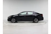 $17998 : Kia Forte 2021 LXS 4dr Sedan thumbnail