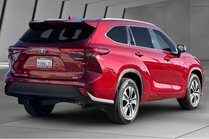 $35000 : Toyota Highlander Hybrid 202 image 4