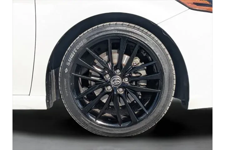 $22308 : Toyota Camry 2021 XSE V6 4dr image 10