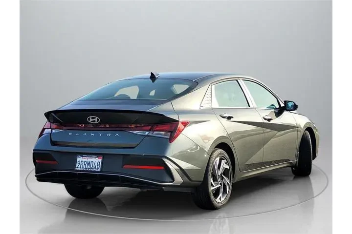 $20992 : Hyundai ELANTRA 2025 SEL Spo image 8