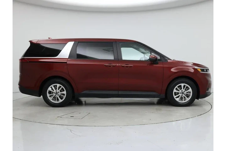 $29998 : Kia Carnival 2024 LX 4dr Min image 7