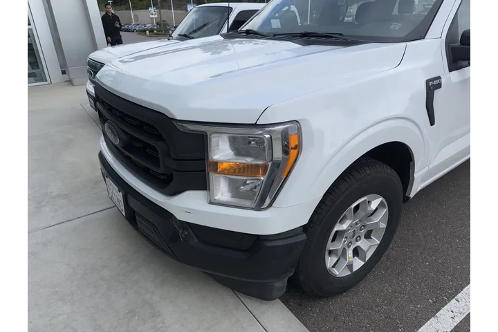 $30900 : Ford F-150 2022 4x2 XL 4dr S image 2