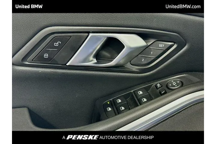 $39495 : BMW 3 Series 2024 AWD 330i x image 3