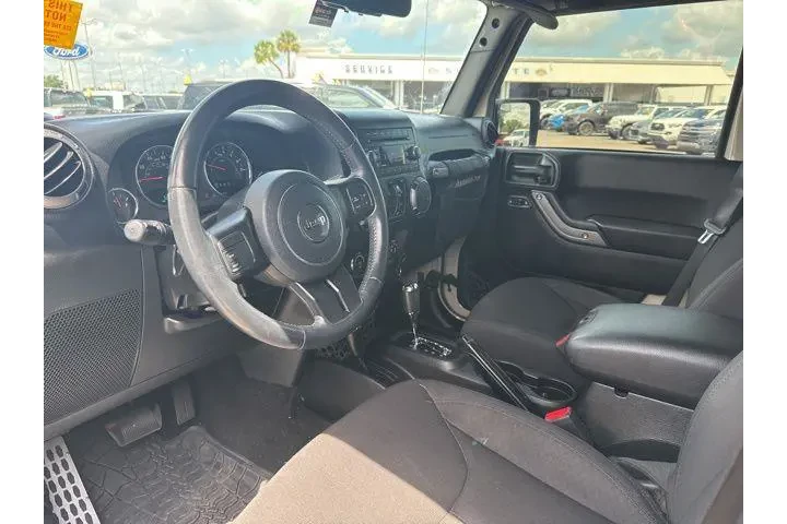 $20998 : Jeep Wrangler JK Unlimited 2 image 7