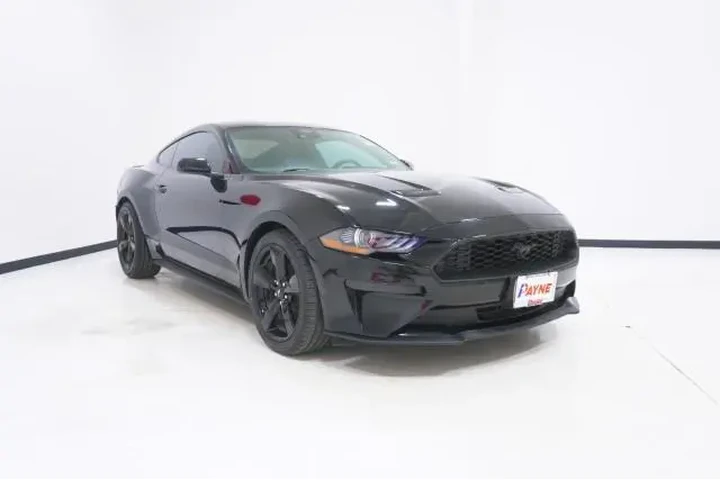 $23995 : Ford Mustang 2022 EcoBoost 2 image 3