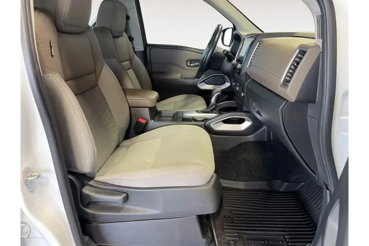 $29000 : Nissan Frontier 2022 4x2 SV image 3